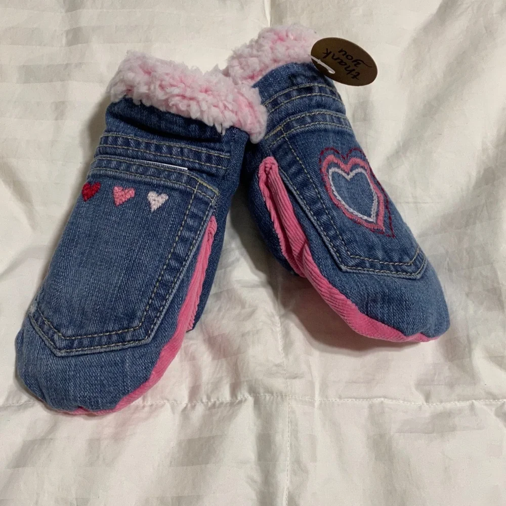 Up Cycled Salvage Sistas Girls Mittens - Large